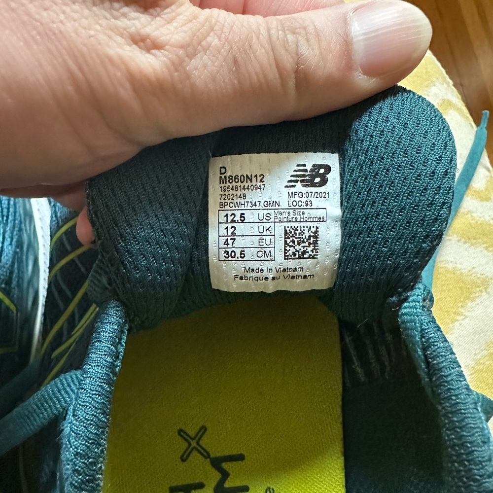 New Balance Teal Running Shoes - Picture 5 of 6